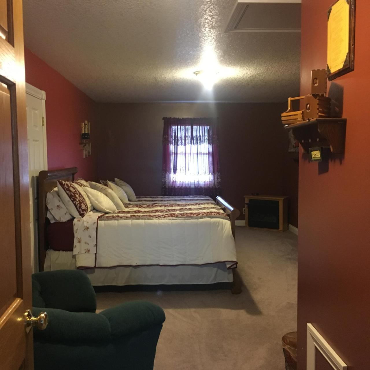 Green Gables Bed & Breakfast Odon Экстерьер фото